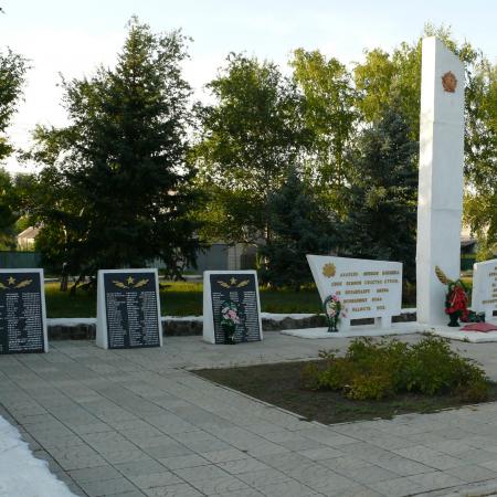 Братская могила в центре г. Святогорск Донецкой обл.
