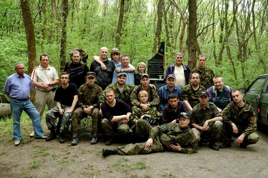 Одиночное захоронение в Деевском лесу близ н.п. Крюкова Кременчугского района Полтавской области 