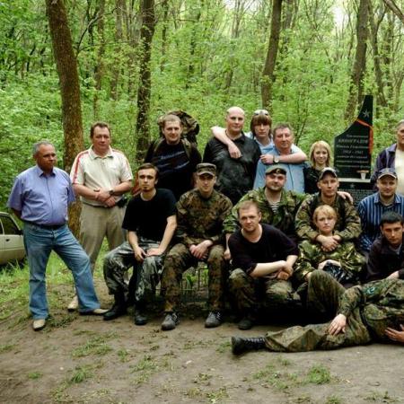 Одиночное захоронение в Деевском лесу близ н.п. Крюкова Кременчугского района Полтавской области 