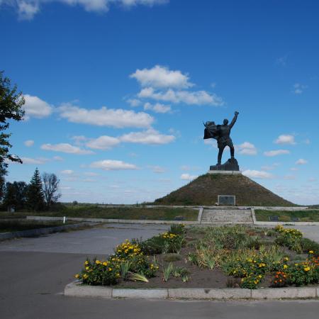 Мемориал в с. Борщев Барышевского района