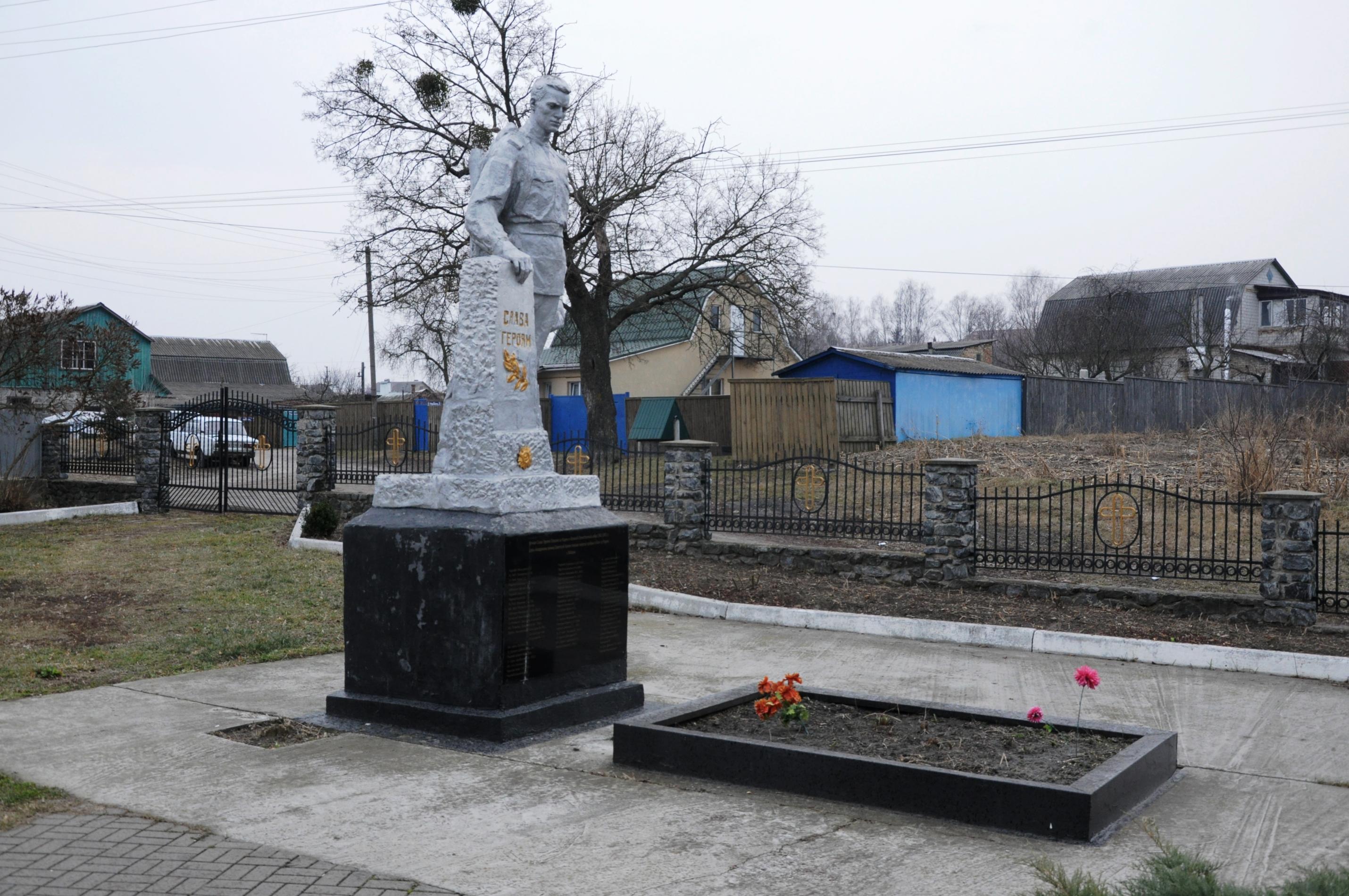 Братская могила в с. Заборье Киево-Святошинского района 