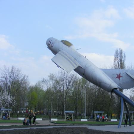 Памятник летчикам, парк Победы