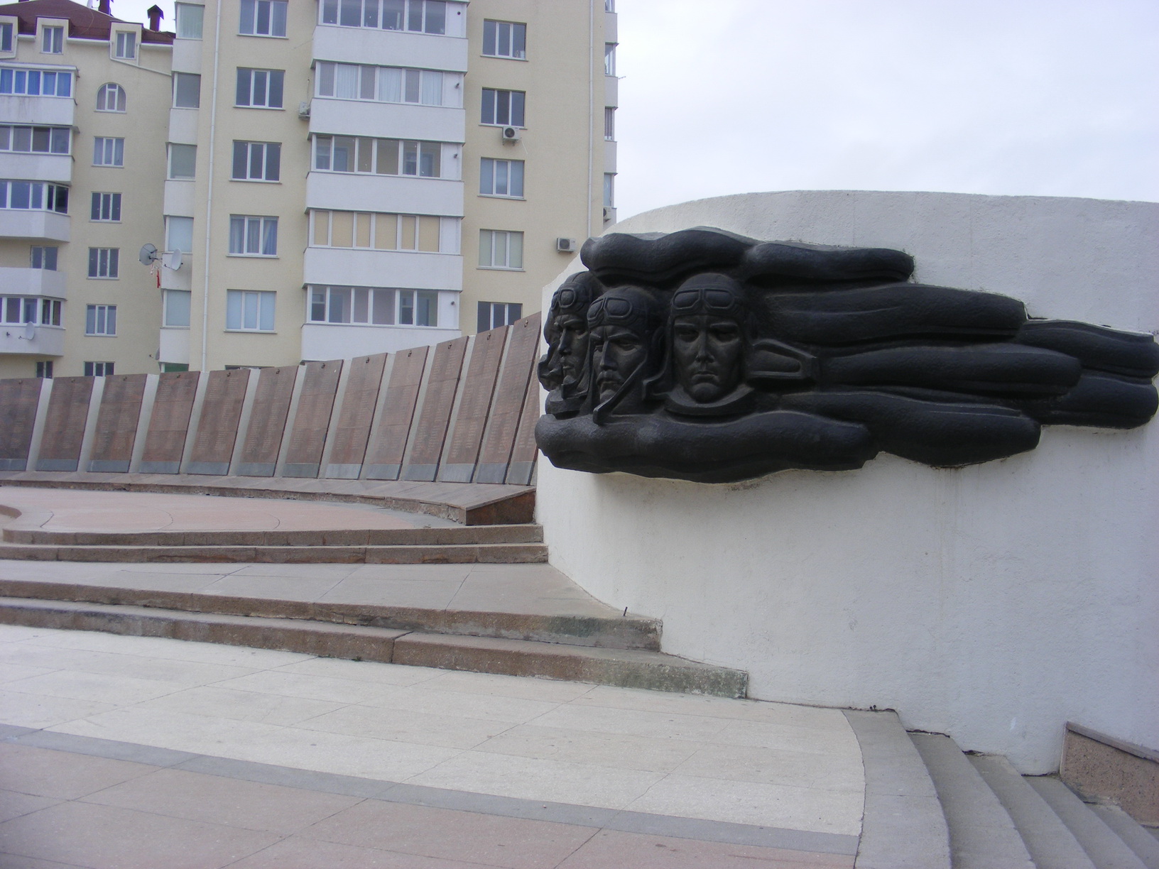 Памятник летчикам ВВС Черноморского флота