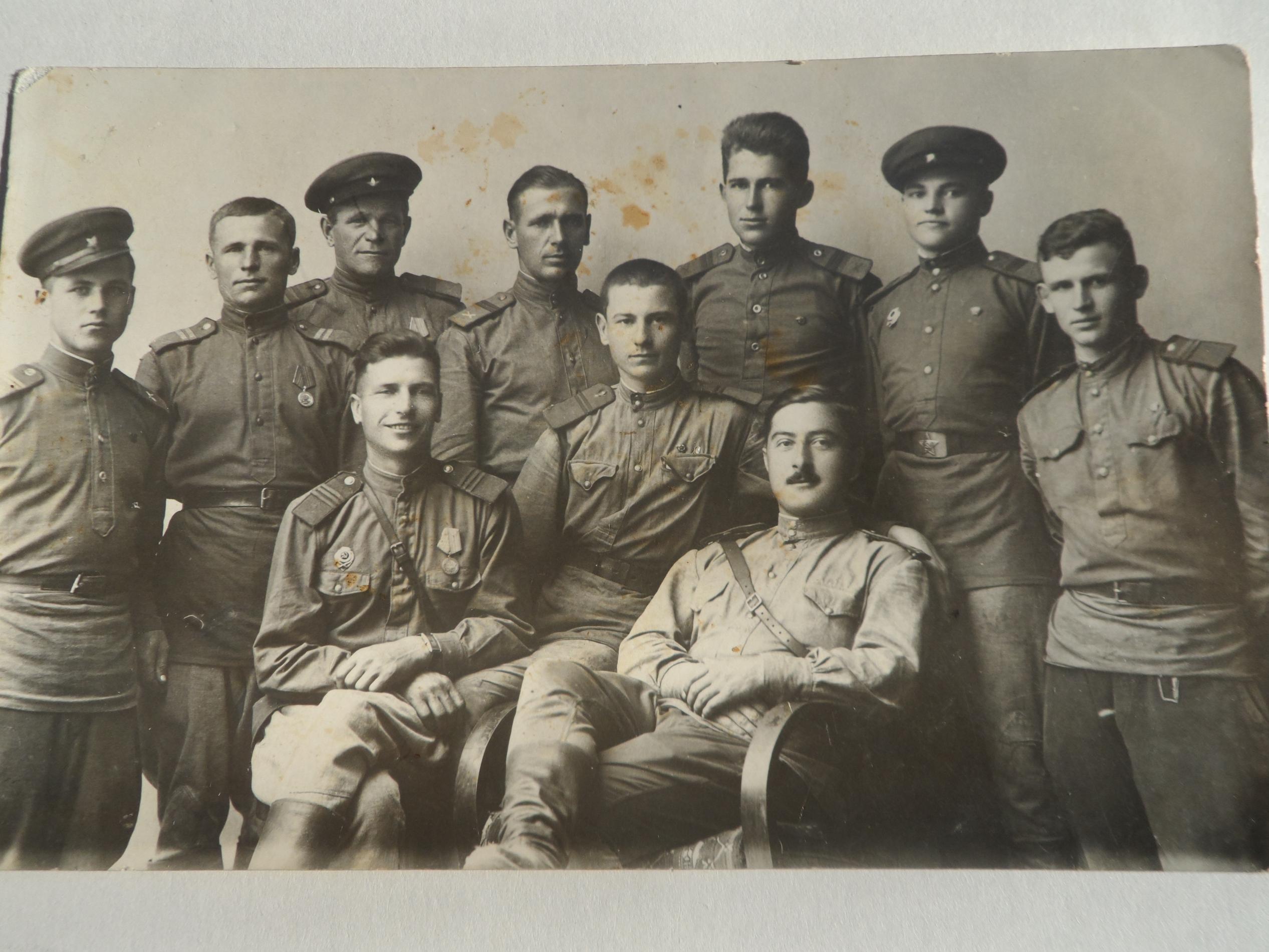 Командный состав 1 батареи 189 озр. 
