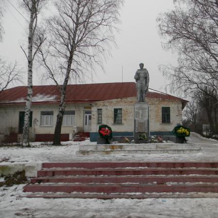 с. Караван, братское воинское захоронение