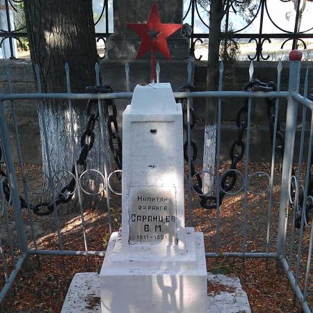  Кладбище Коммунаров