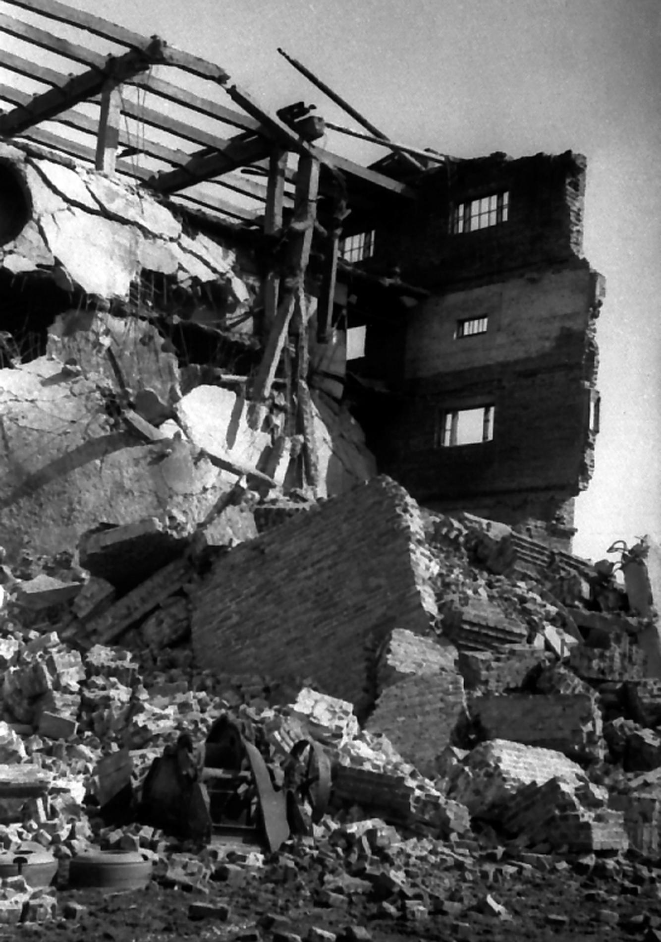 Ростов, февраль 1943 года, фабрика им. Микояна.