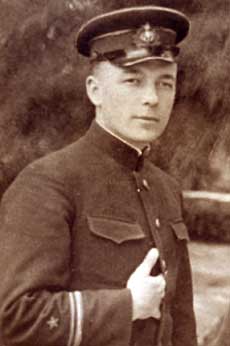 Командир роты, лейтенант Садовников М. Н.