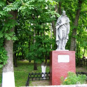 Братская могила в с. Любомудровка Борзнянского района