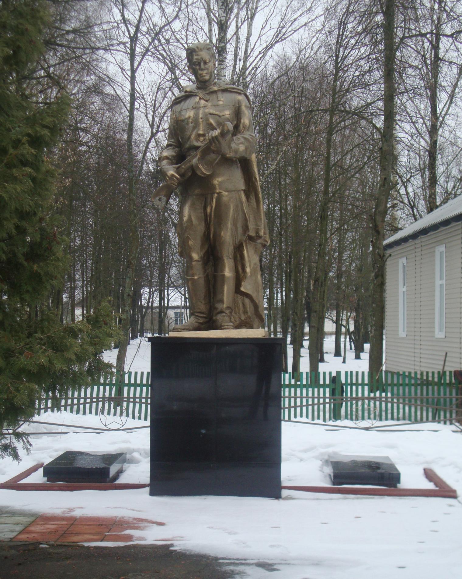 Братская могила в с. Елино Щорского района