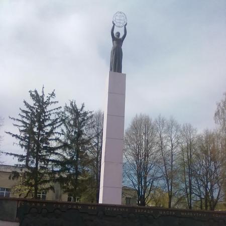 Братская могила в г. Тальное Тальновского района