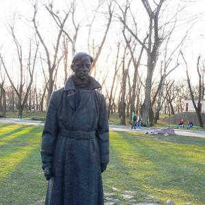 Памятник на месте поселка водников на Трухановом острове