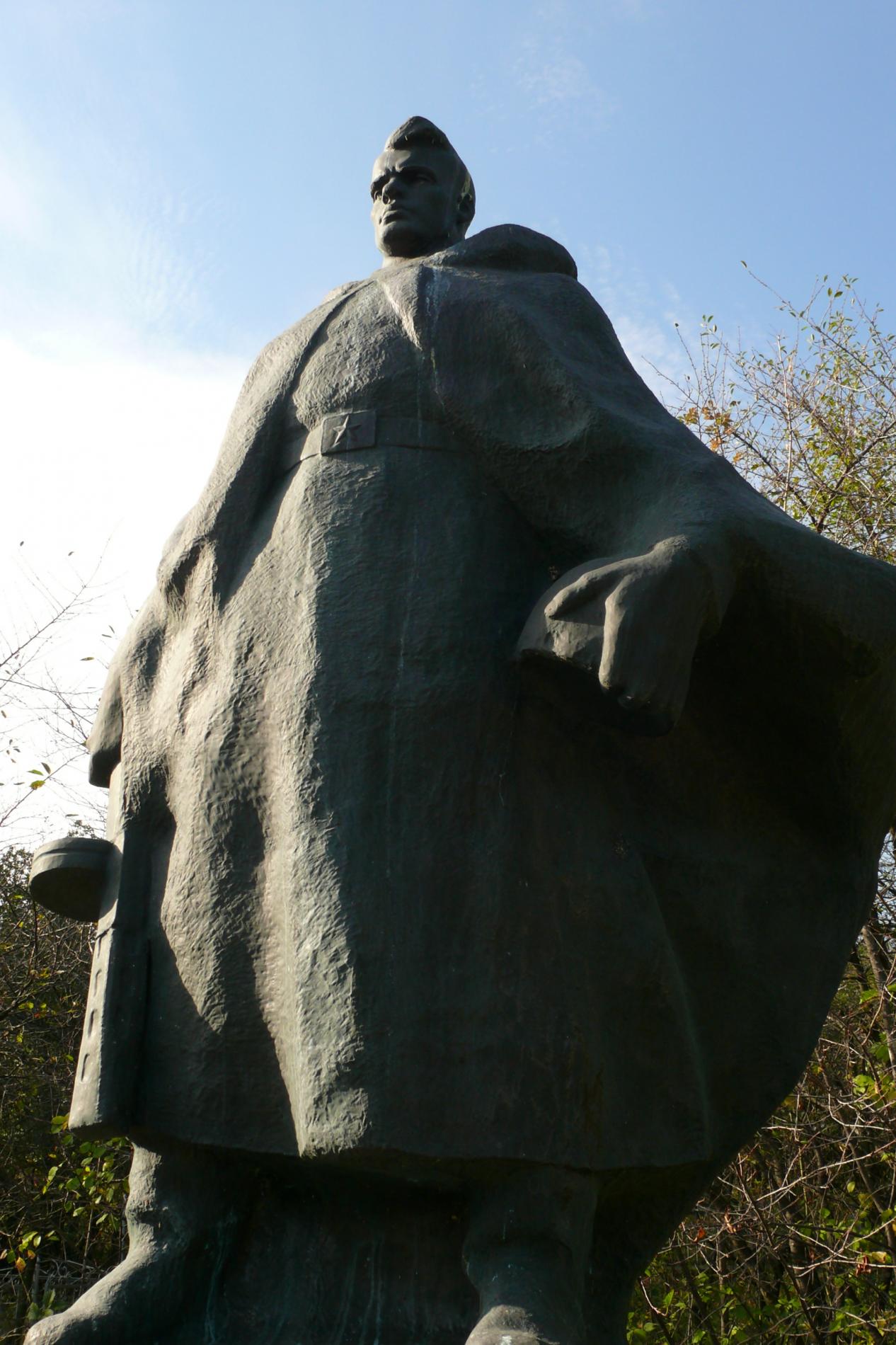 Братская могила в с. Луковица Каневского района
