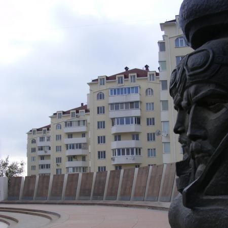 Памятник летчикам ВВС Черноморского флота