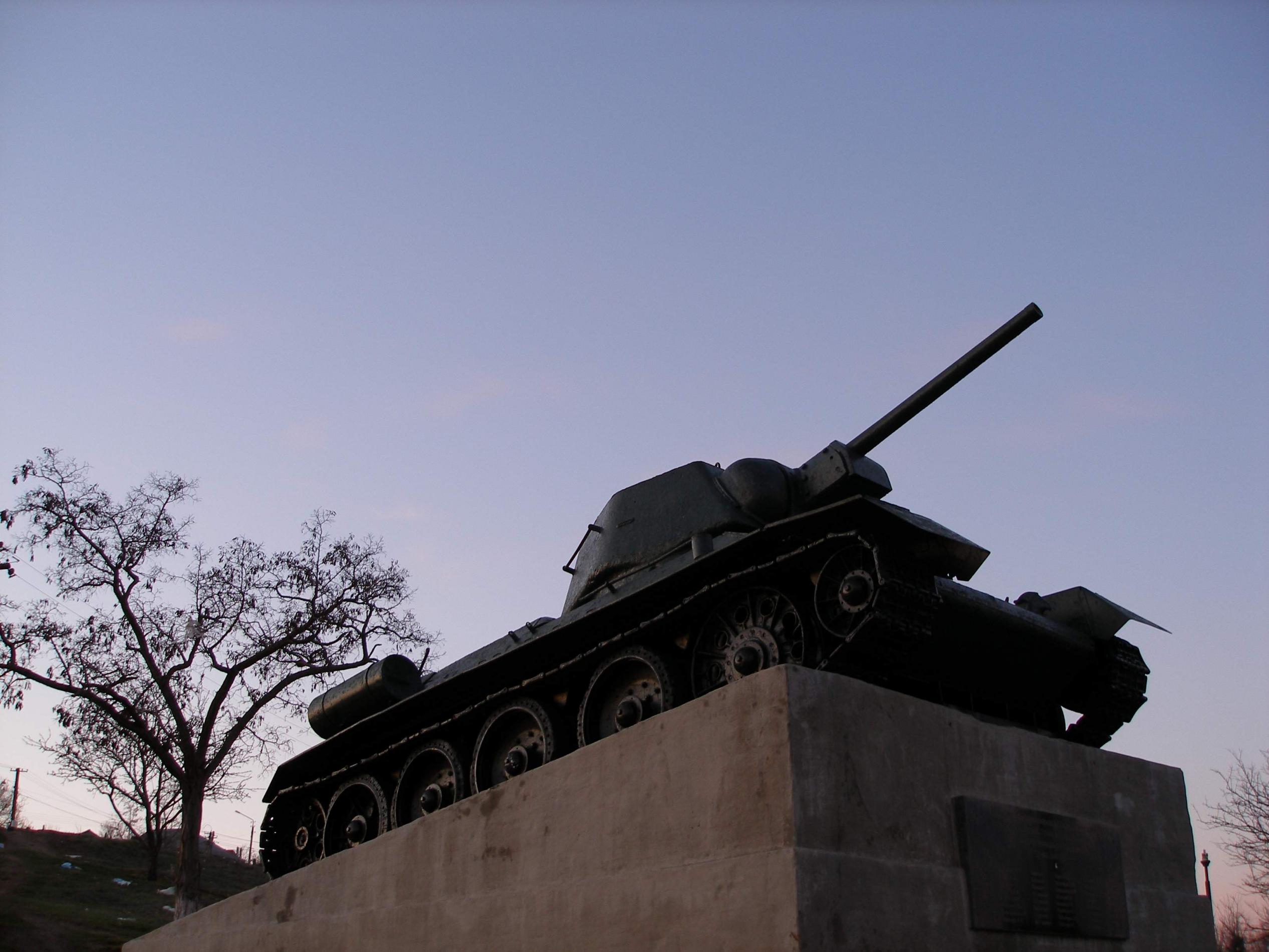Красная Горка, Братская могила Воинов танкистов