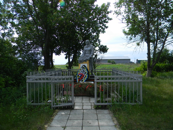 с. Мороховец, братское воинское захоронение 