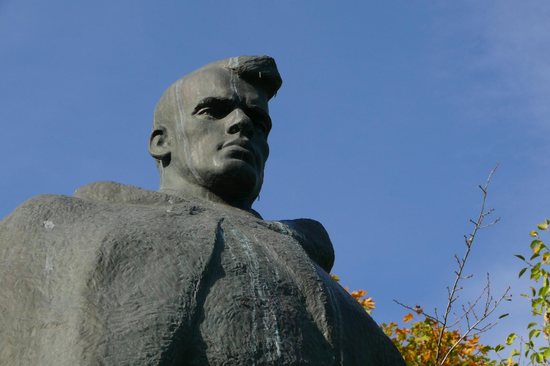 Братская могила в с. Луковица Каневского района