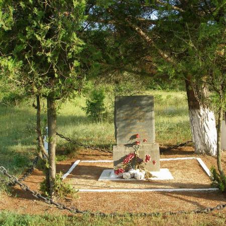 Памятный знак 4 сектора обороны Севастополя