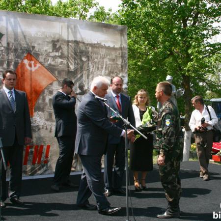 Губернатор Киевской области и командир АПО &quot;Днепр-Украина&quot;