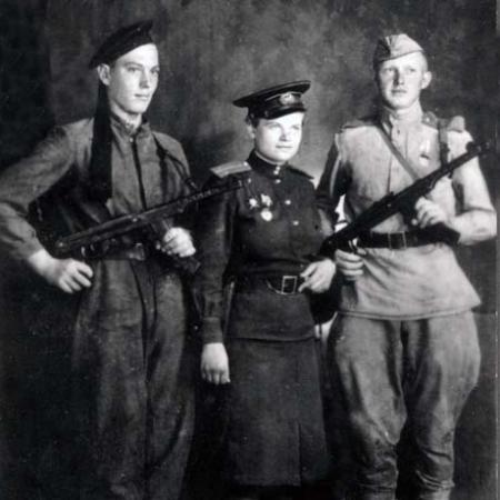 83 Бригада Морской Пехоты