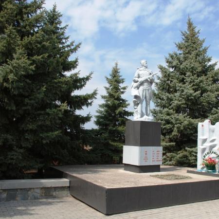 Братская могила в с. Васильевка-на-Днепре Синельниковского района