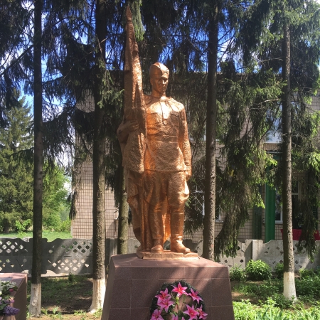 Братская могила в с. Леоновка Кагарлыкского района