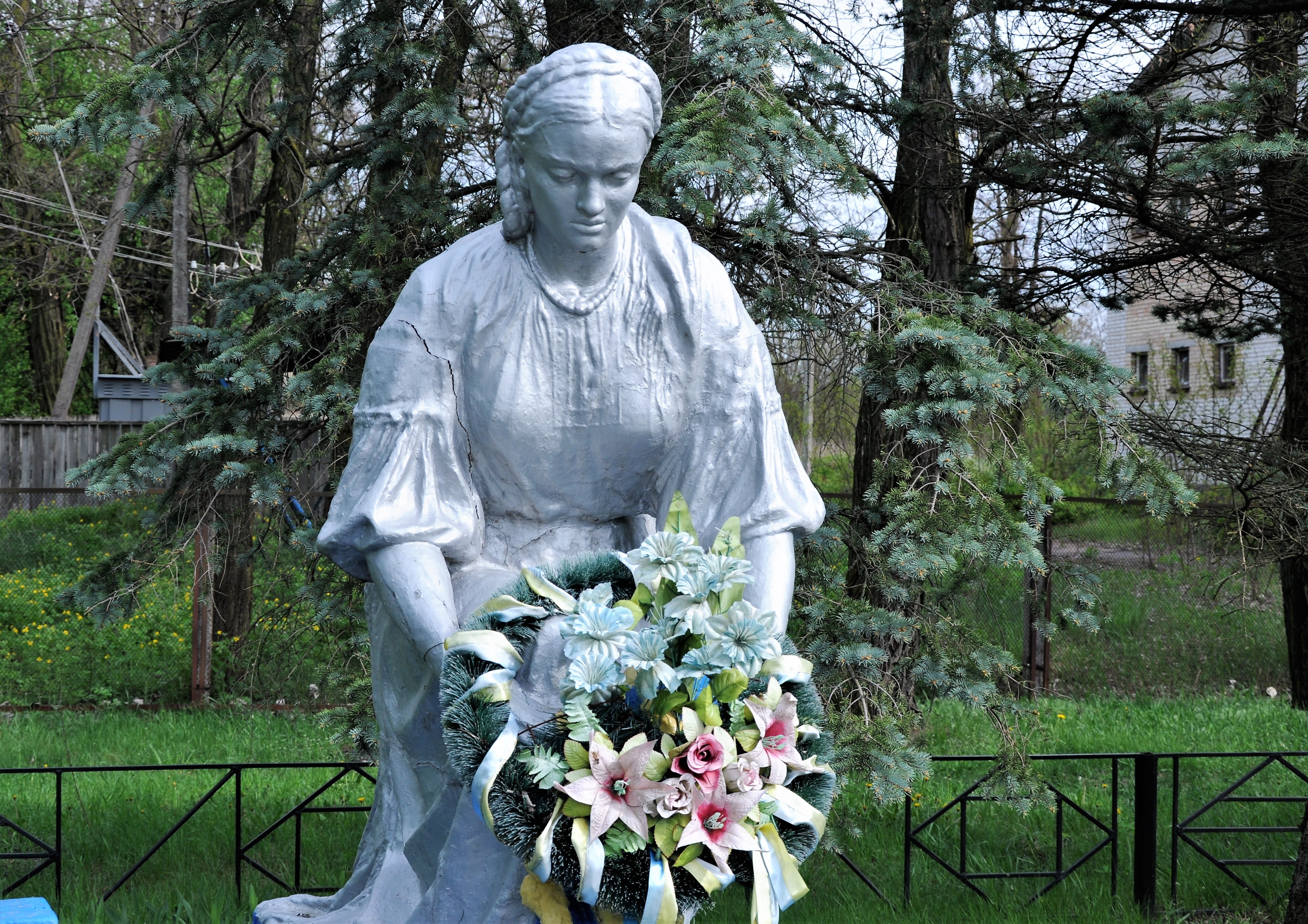 Братская могила в с. Мигалки Бородянского района 