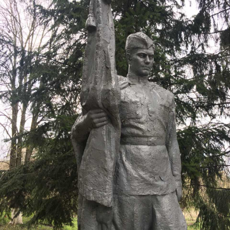 Братская могила в с. Моринцы Корсунь-Шевченковского района