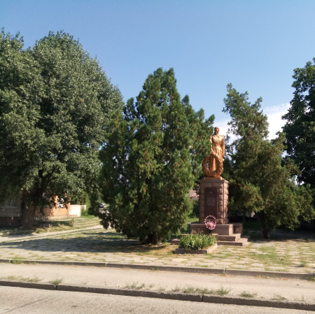 Братская могила в пос. Рыбальский