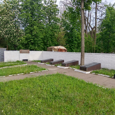 Братская могила на кладбище на ул. Сеченова в г. Днепр
