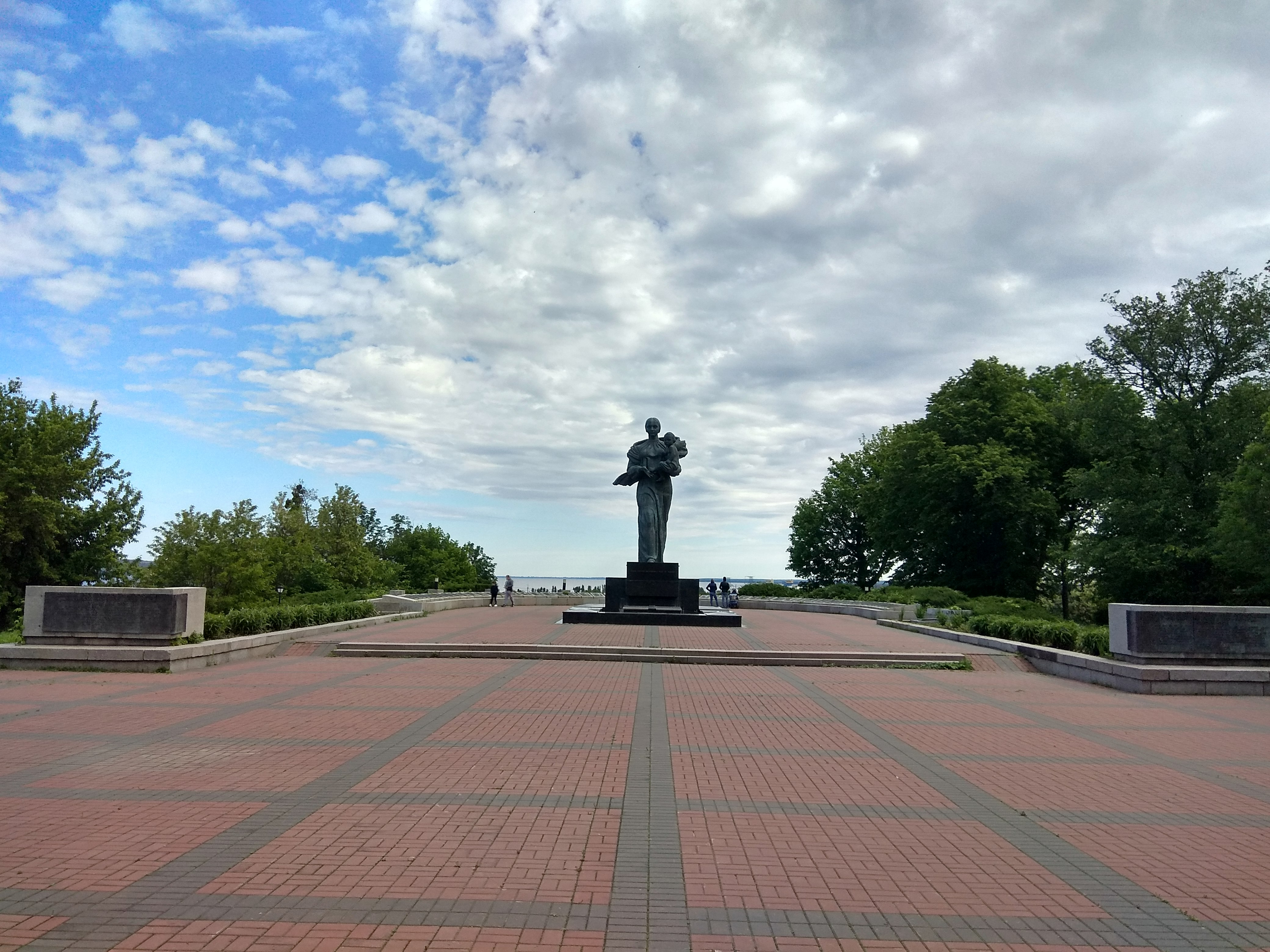 Мемориальный парк в г. Канев Черкасской обл.